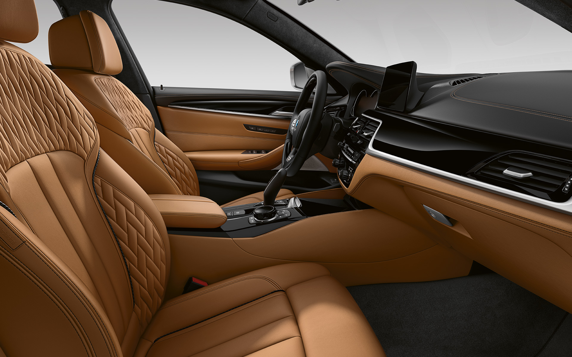 BMW 5 Series Sedan G30 Facelift 2020 interior in BMW Individual full leather 'Merino' | Caramel